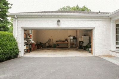 Просторный гараж